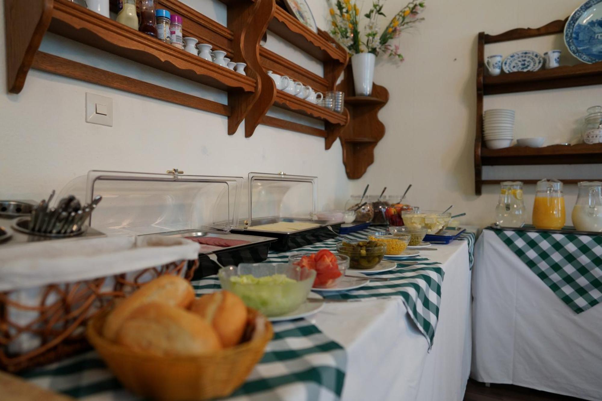 Hotel Pension Xantener Eck Берлин Екстериор снимка