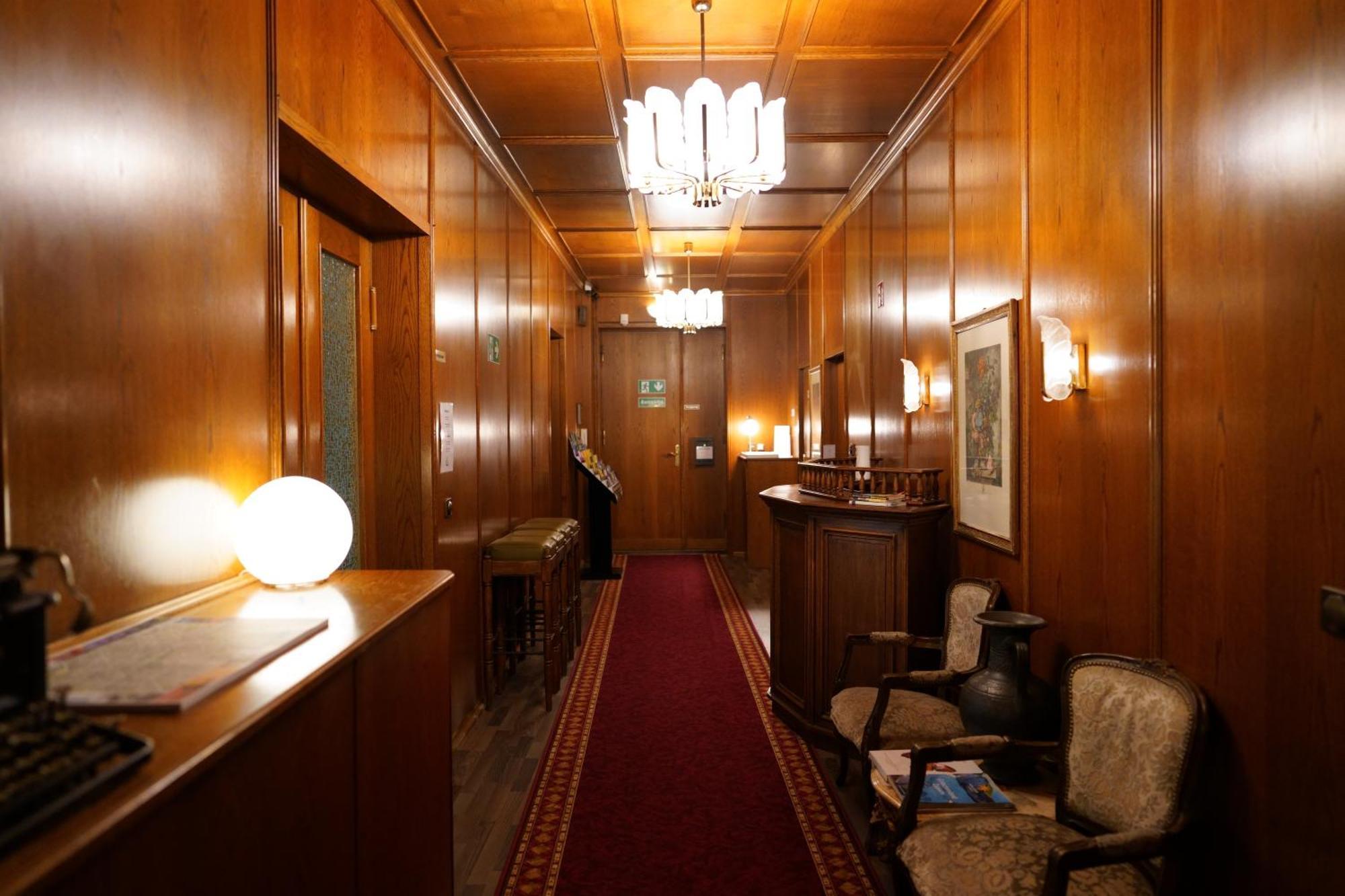 Hotel Pension Xantener Eck Берлин Екстериор снимка